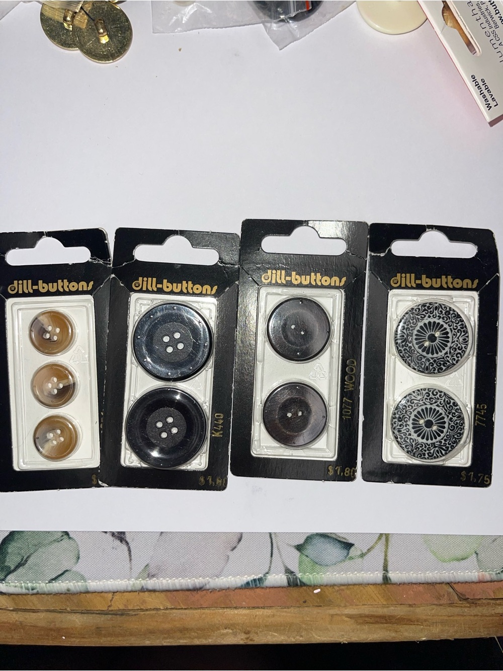 Vintage dill buttons Brand Mixed Decorative Buttons in Black, Brown, Cream